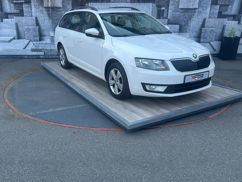 Škoda Octavia (2015) 1.6TDi, 77KW, VYHŘ.SED.,TEMP. - fotka 1 z 24