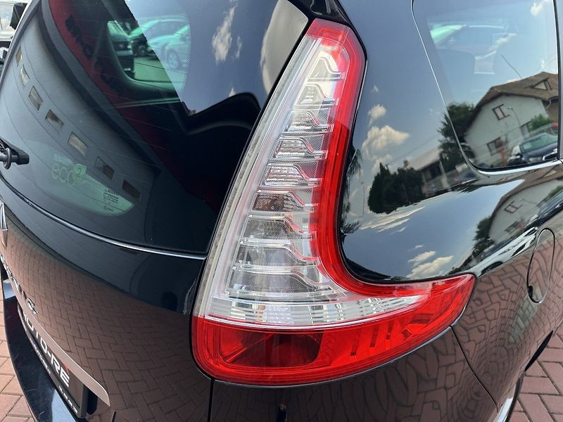 Renault Scénic (2014) 1.5dCi  Navi Digi Klima Bose - fotka 40 z 50