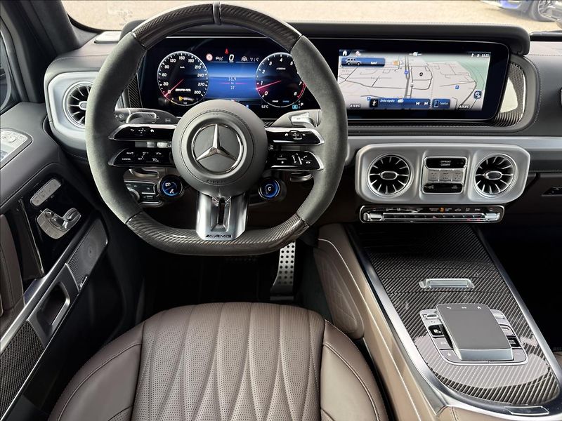 Mercedes-Benz Třídy G Mercedes-AMG G 63 - fotka 13 z 13