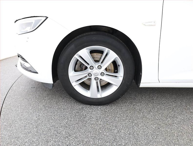 Opel Insignia (2017) 2.0 CDTI, 4X4, Serv.kniha - fotka 19 z 19