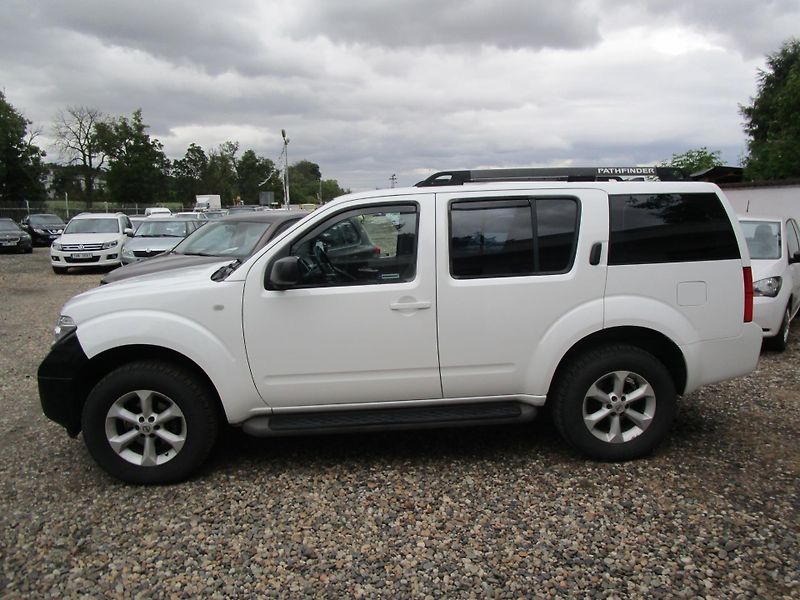 Nissan Pathfinder 2,5DCI-128KW-NOVÝ OLEJ - fotka 3 z 15