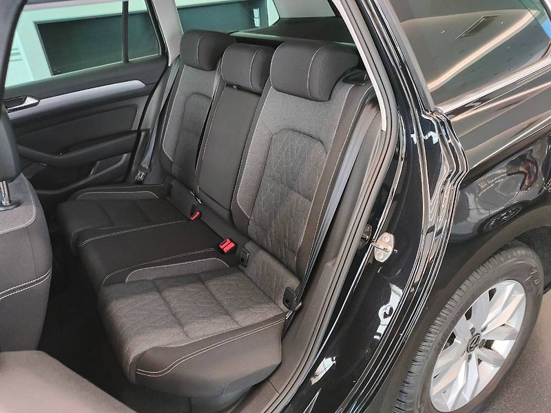 Volkswagen Passat Variant (2022) 2.0 TDI (110kW/150k) DSG, Busi - fotka 9 z 27