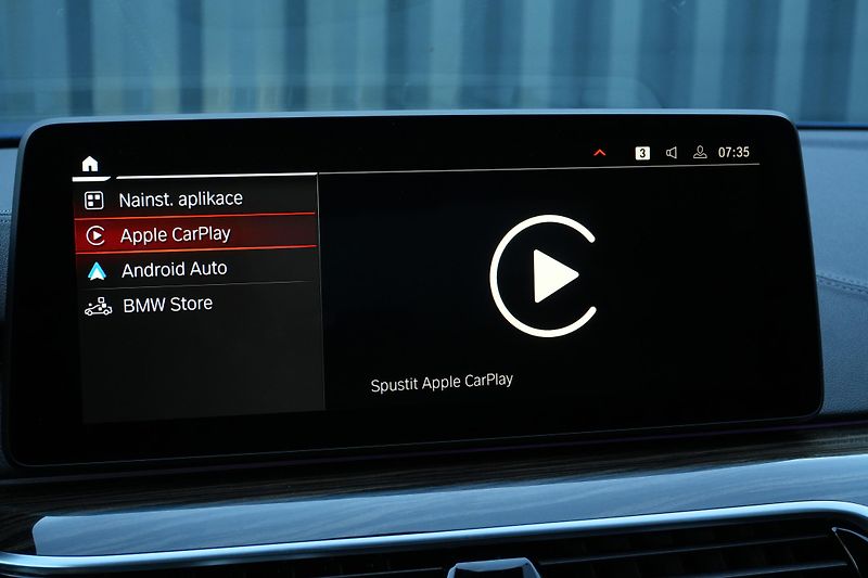 BMW Řada 5 540i xDrive, ČR, ACC, Harman - fotka 27 z 40