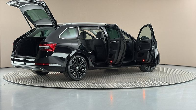 Škoda Superb 2.0 TDI DSG 4x4 L&K Combi - fotka 6 z 32