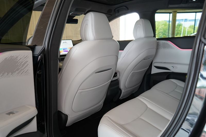 Xpeng G6 (2026) AWD Performance - 487 HP !!! - fotka 23 z 58
