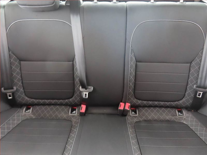 Škoda Fabia (2015) 1.2 TSI, Serv.kniha - fotka 10 z 14