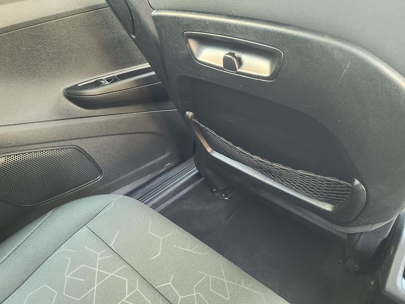 Ford B-MAX (2014) 1.4 66KW/VYHŘ.SED+SKLO/AC/ESP - fotka 30 z 54