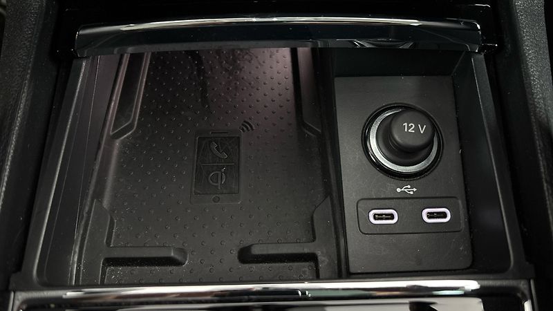 Škoda Karoq 1.5 TSI DSG Style - fotka 21 z 27