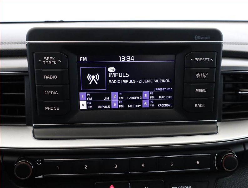 Kia Ceed (2019) 1.4 CVVT, Serv.kniha, Tempomat - fotka 14 z 18