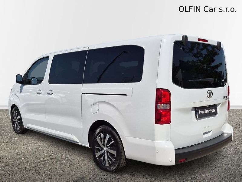 Toyota ProAce Verso Family 2.0D 130 kW 8 AT Family - fotka 4 z 29