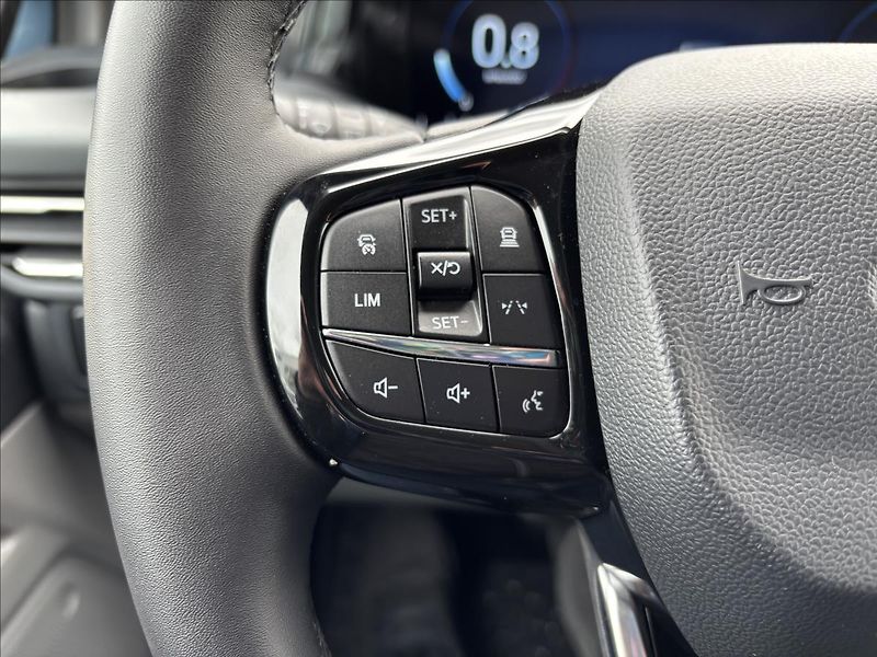 Ford Tourneo Custom 2,0 EcoBlue Titanium 125kW L1 - fotka 26 z 44