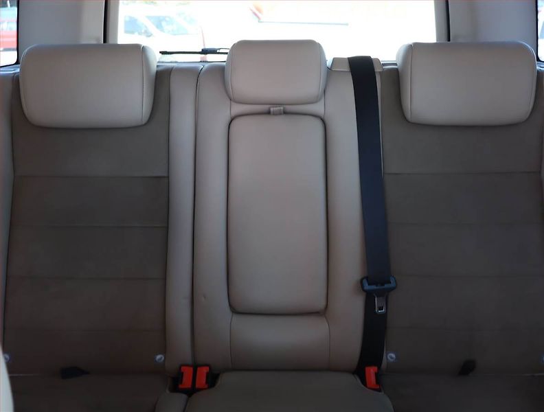 Land Rover Freelander (2014) 2.2 TD4, Tempomat - fotka 10 z 18
