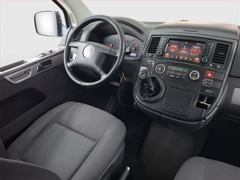 Volkswagen Multivan (2003) Comfortline 2.5 TDI - fotka 7 z 14