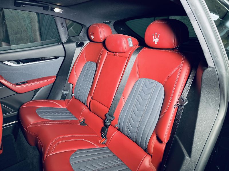 Maserati Levante (2017) 3.0d*V6*Ermenegildo.Zegna* - fotka 32 z 36