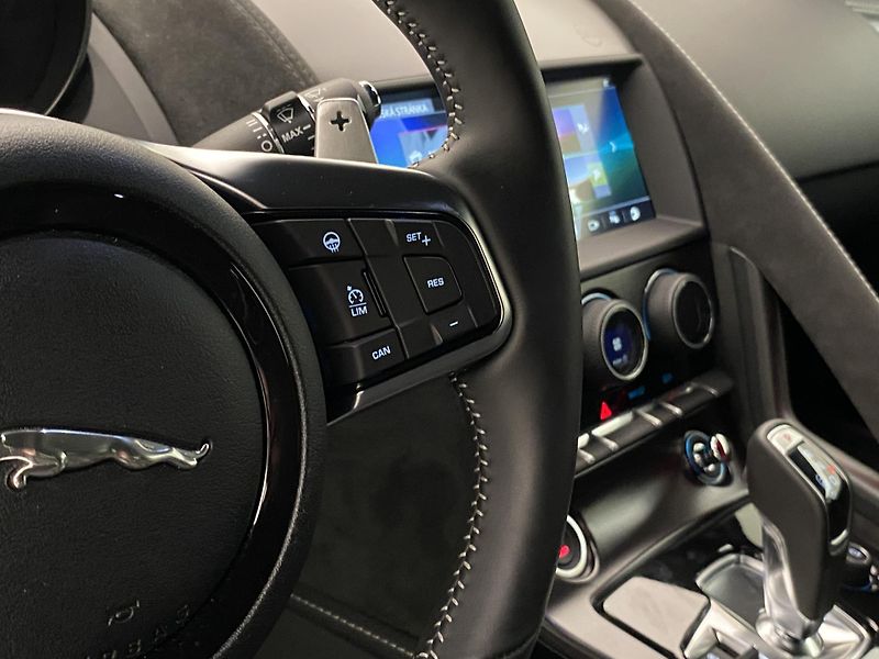 Jaguar F-Type SVR 5.0 423kW AWD CZ REZERVACE - fotka 19 z 42