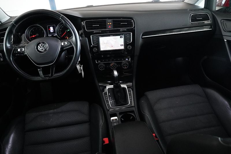 Volkswagen Golf - fotka 5 z 24