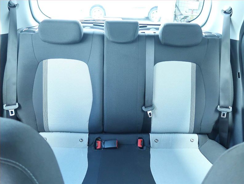 Hyundai i10 (2021) 1.0, Serv.kniha, Tempomat - fotka 10 z 15
