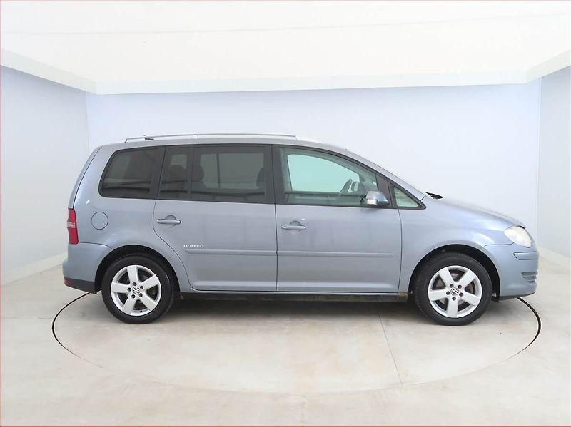 Volkswagen Touran (2008) 1.9 TDI, nová STK, Tažné - fotka 6 z 13