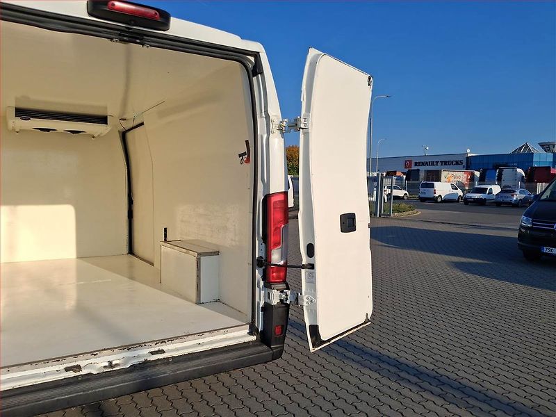 Citroën Jumper (2020) 2.2 BlueHDi, 13m3, ČR - fotka 13 z 17