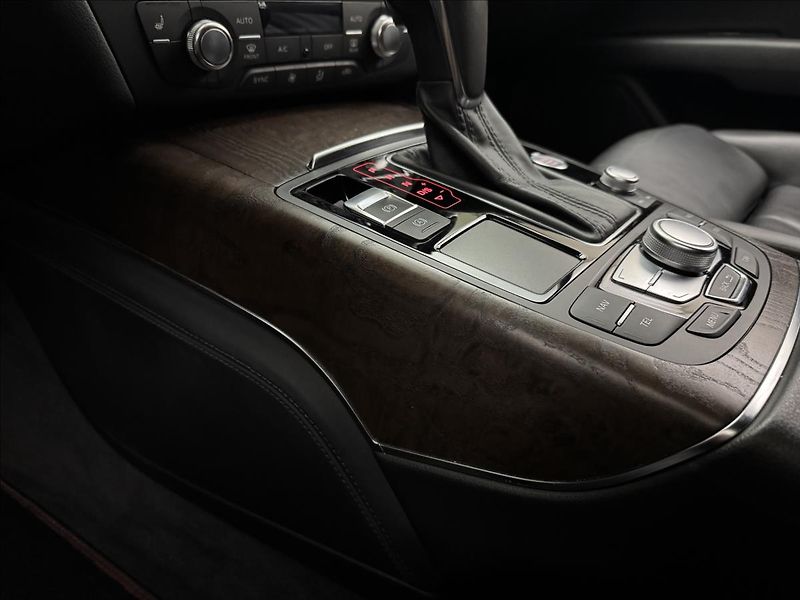 Audi A7 3,0 TDi LED ACC KŮŽE NZ.TOP CZ - fotka 33 z 49