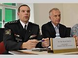 Na snímku (zleva) Miroslav Šimeček z ředitelství dopravní policie policejního prezidia a vedoucí BESIPu Roman Budský.
