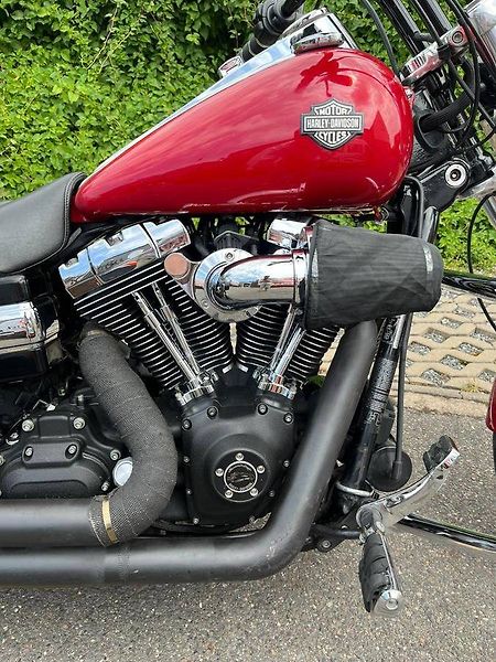 Harley-Davidson FXDWGI Dyna Wide Glide (2010) - fotka 10 z 13