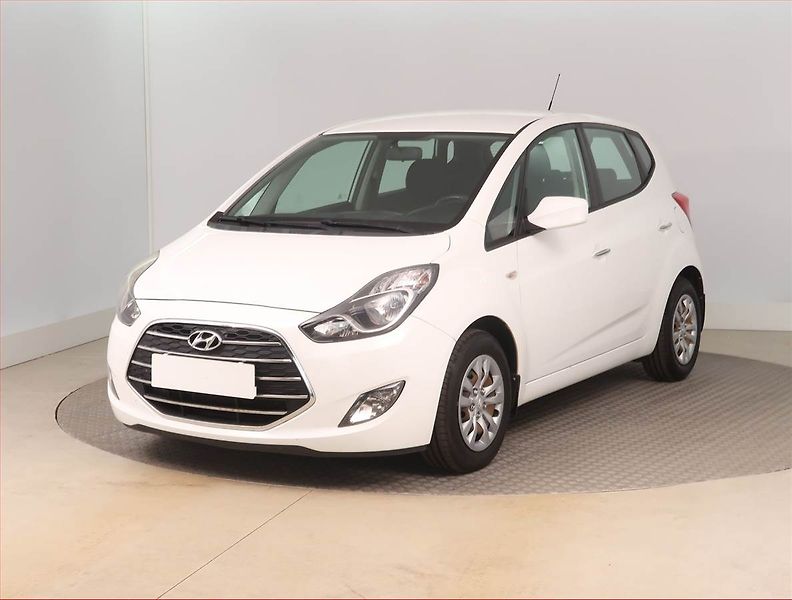 Hyundai ix20 (2018) 1.4 CVVT, Serv.kniha - fotka 2 z 14