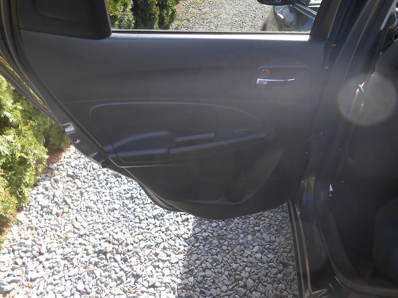 Suzuki Swift 1.0SHVS-HYBRID,KAMERA,LED - fotka 21 z 38