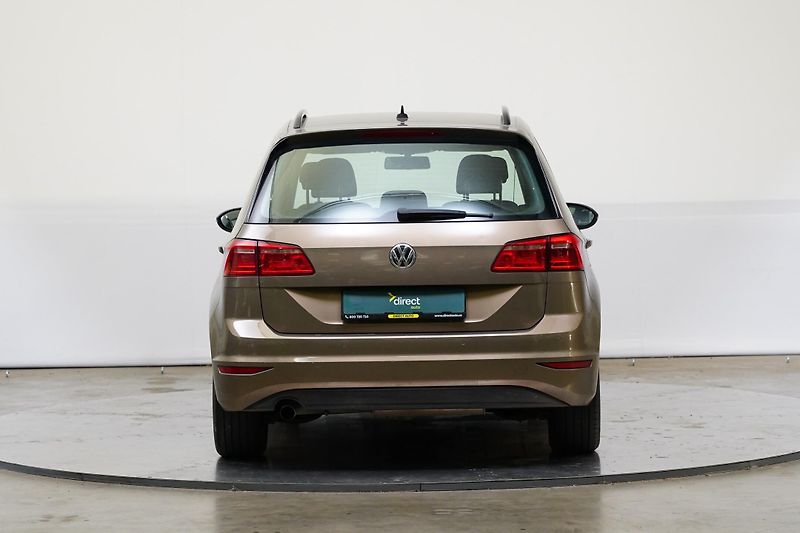 Volkswagen Golf Sportsvan - fotka 6 z 24