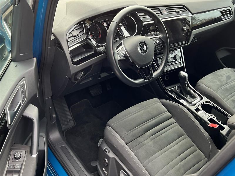 Volkswagen Touran 1,5 TSi 110kW 7DSG HIGHLINE - fotka 6 z 23