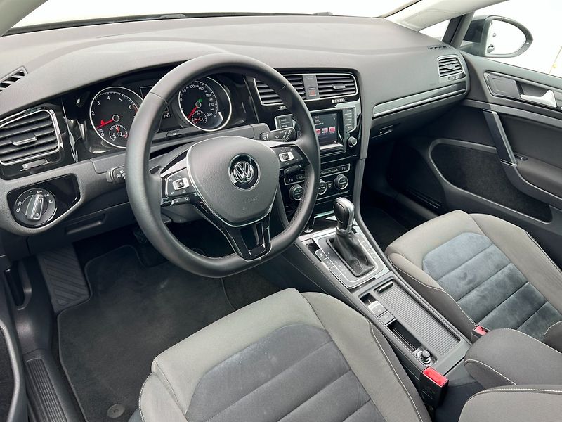 Volkswagen Golf (2015) VII 1.4TSI Highline! Tažné! - fotka 13 z 37
