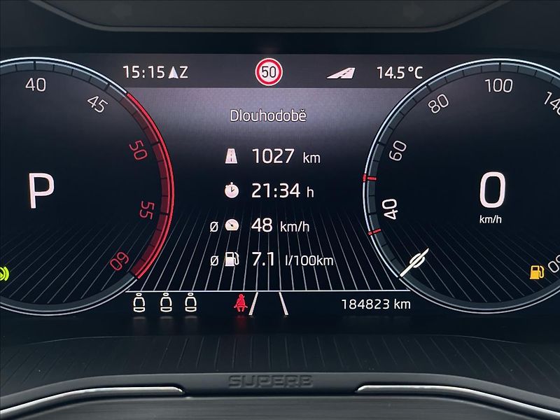 Škoda Superb 2,0 TDI 4x4 DSG Style TZ+DCC - fotka 10 z 23