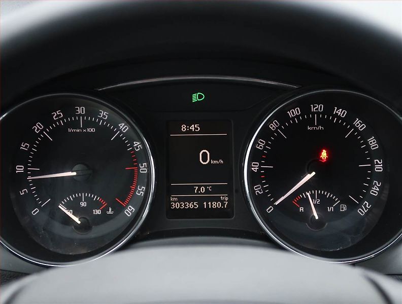 Škoda Superb (2010) Ambition 2.0 TDI, Serv.kniha - fotka 11 z 18