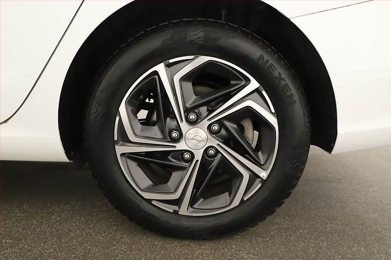 Hyundai i30 (2021) Smart 1.6 CRDi, ČR,1.maj - fotka 11 z 15