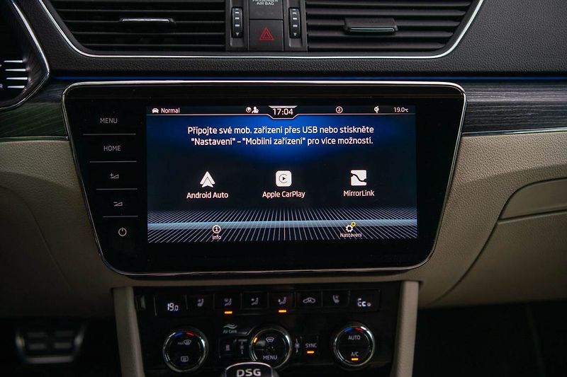 Škoda Superb (2020) iV 1.4 TSI PHEV, ČR, AUTOMAT - fotka 23 z 32