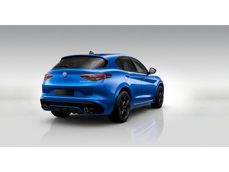 Alfa Romeo Stelvio (2026) 2.9 V6 BiTurbo 520k QV Carbon - fotka 4 z 6