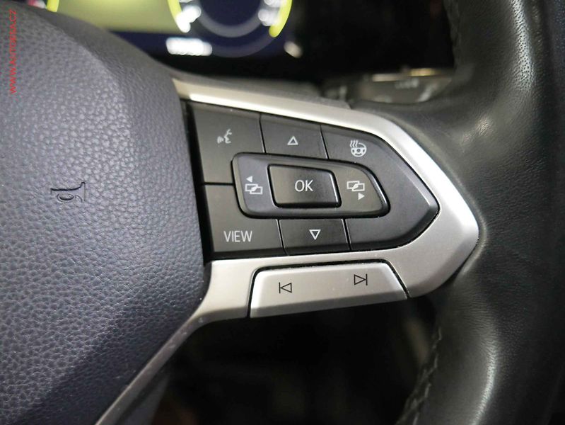 Volkswagen Golf (2020) 2.0 TDi, ČR, Life - fotka 16 z 23