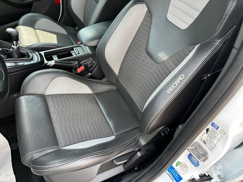 Ford Focus (2017) ST 2,0Turbo 184kw - fotka 10 z 26