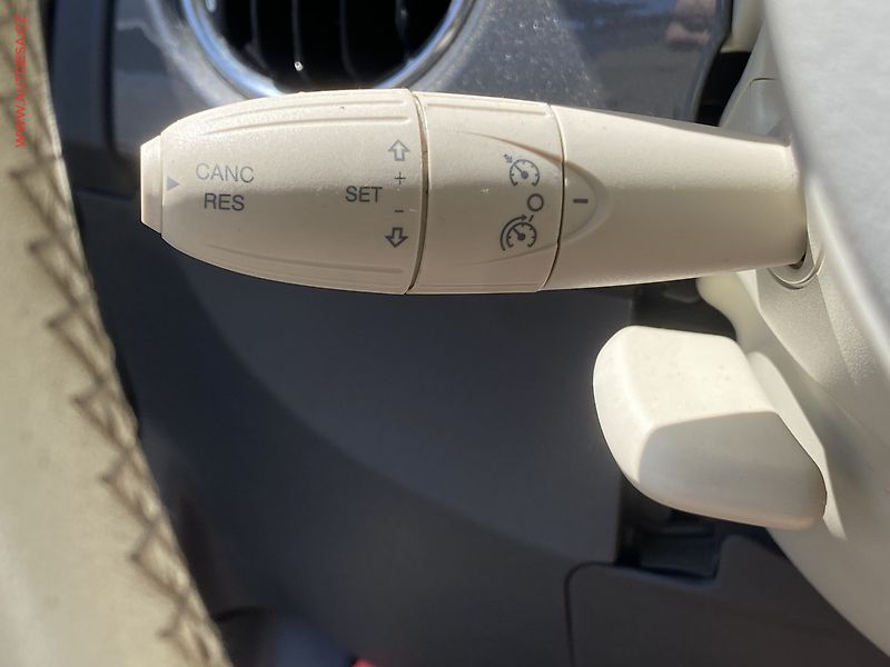 Fiat 500 (2018) 1.2i, Lounge, panor - fotka 12 z 15