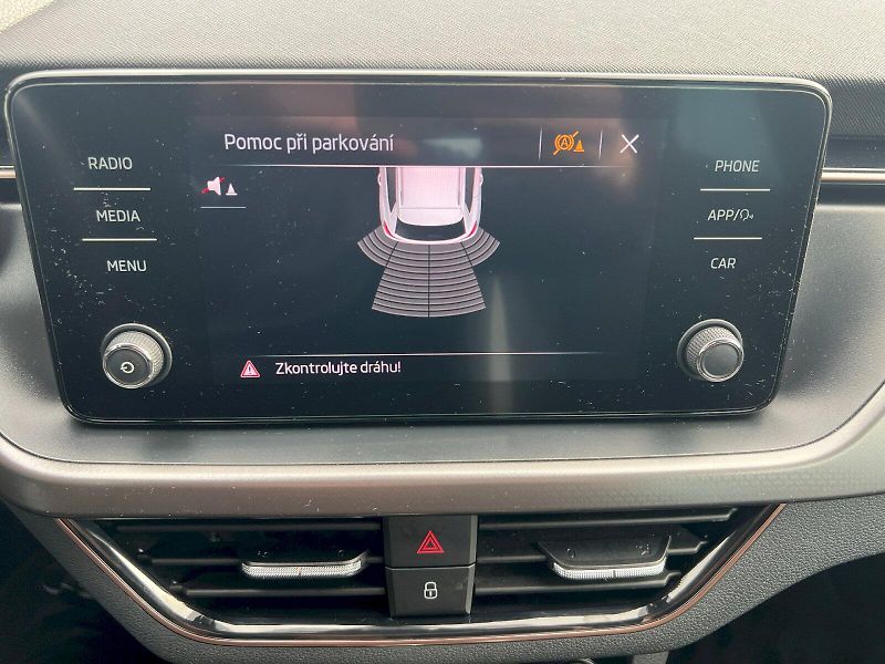 Škoda Kamiq (2020) Style 1.0TSi 85kW 7°automatick - fotka 24 z 29
