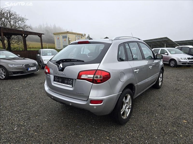 Renault Koleos (2008) 2,0 dCi 16V 150 - fotka 6 z 21