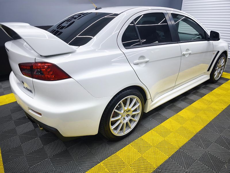 Mitsubishi Lancer (2011) EVO X - fotka 10 z 34