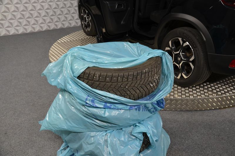 Citroën C5 Aircross (2023) 1.2PT 130 FEEL Pack - fotka 9 z 18