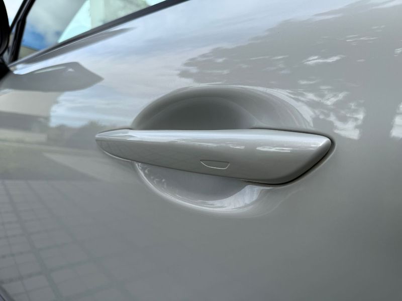 Mazda MX-30 e-Skyactive BOSE / 360° kamera - fotka 7 z 37