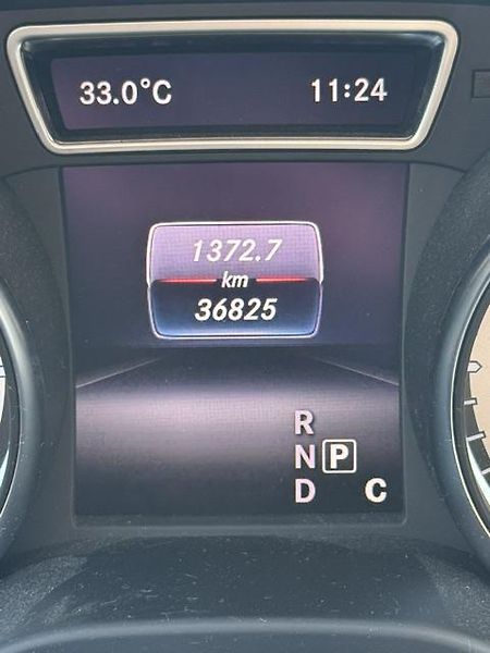 Mercedes-Benz GLA (2015)  220d 7G-DCT 4MATIC AMG Styl - fotka 16 z 23