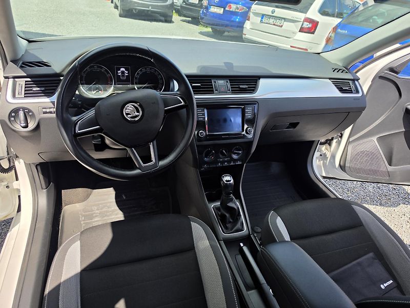 Škoda Rapid 1.0 TSI Park Senzor  - fotka 12 z 21