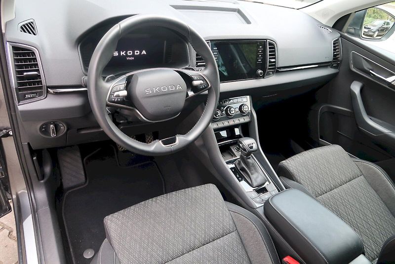Škoda Karoq (2025) Top Selection 1.5 TSI 110 kW D - fotka 21 z 29