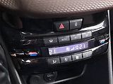 Peugeot 2008 (2015) 1.4 HDi, Tempomat - náhled 16