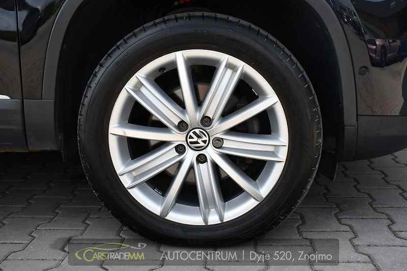 Volkswagen Tiguan 2.0TDi 103kW PANO TAŽNÉ - fotka 49 z 54
