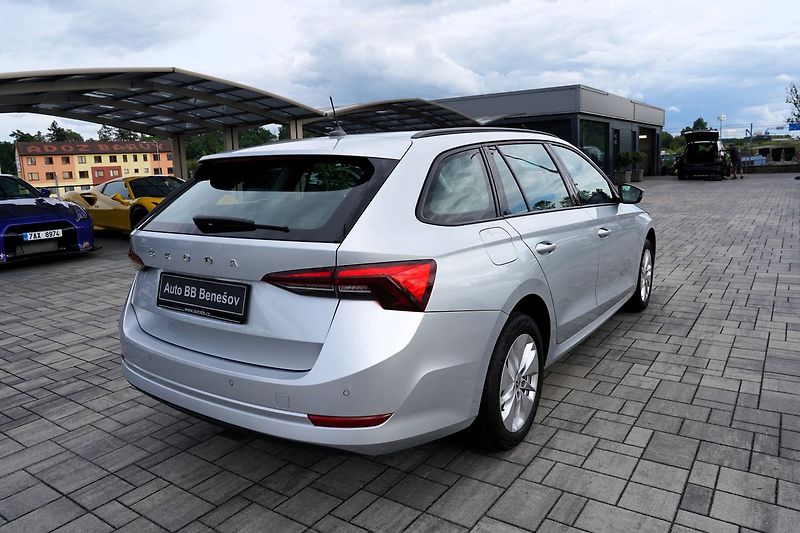 Škoda Octavia IV  2.0 TDI DSG 4x4/150 PS - fotka 6 z 43